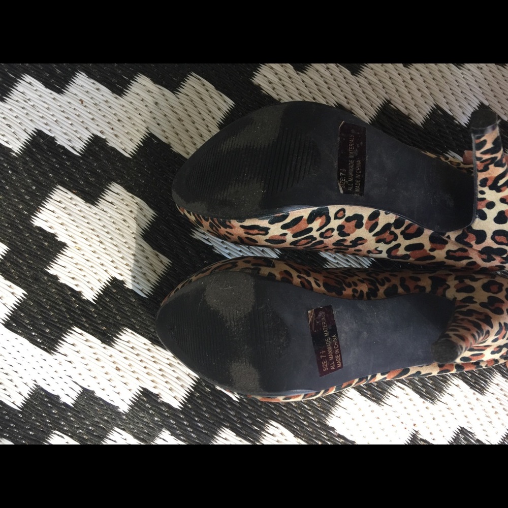 High heels - Picture 4 of 4
